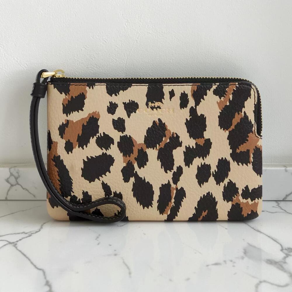 Coach Corner Zip Leather Wristlet With Leopard Print CCJ74 NWT